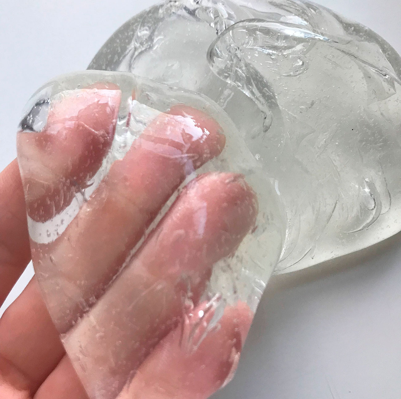 A higroscopia do álcool em gel é comum de produtos tixotropicos Tixotropia no Álcool em Gel